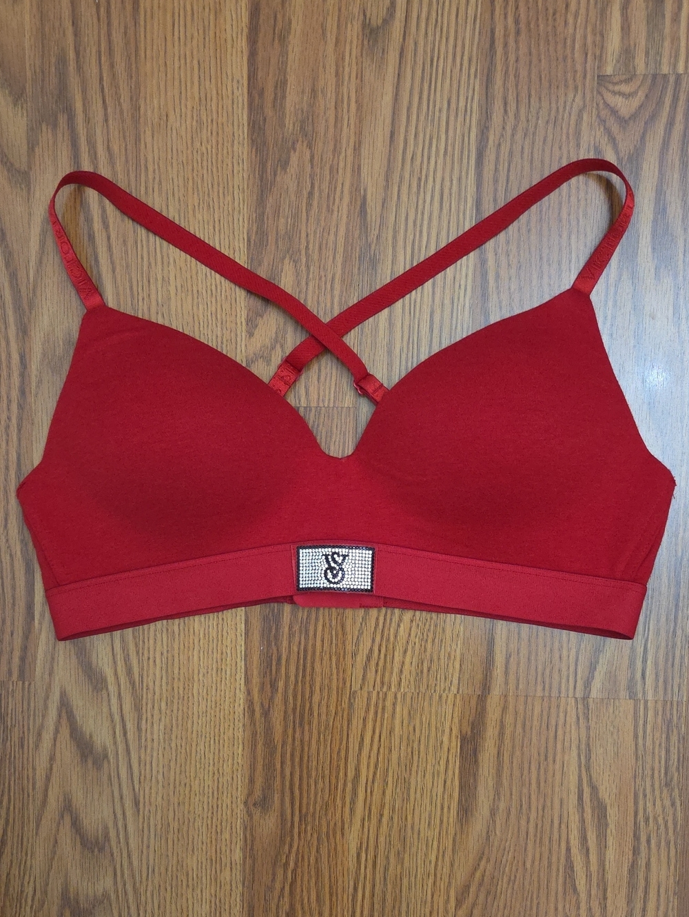 Victoria's Secret Rhinestone Shine Logo T-Shirt Lightly Lined Wireless Bra/ 36C